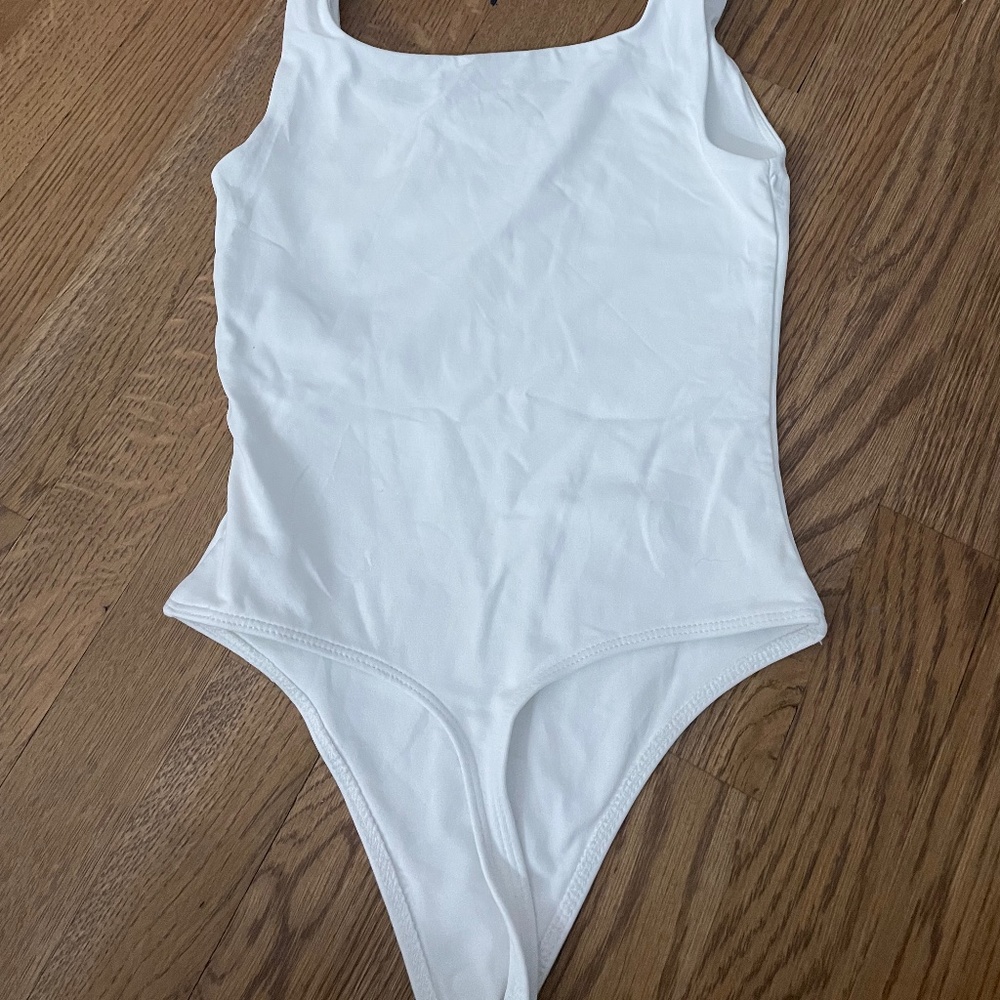 aritzia bodysuit